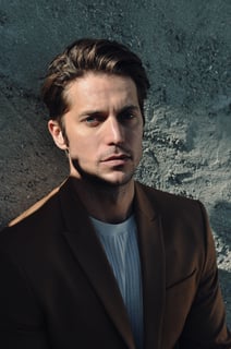Picture of Lucas Bravo