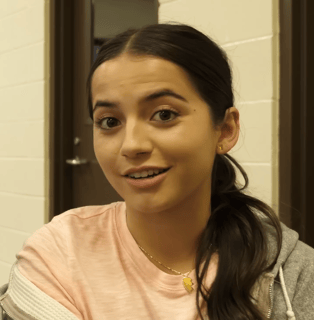Picture of Isabela Merced