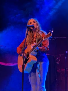 Picture of Lainey Wilson