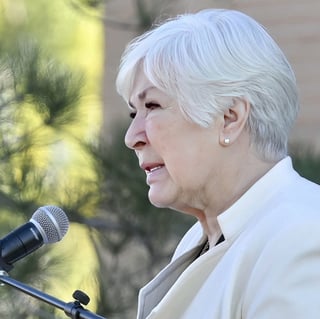 Picture of Gail Miller