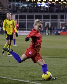 Picture of Emily Sonnett