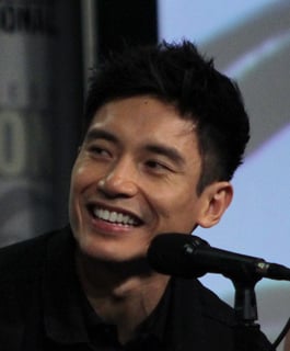 Picture of Manny Jacinto