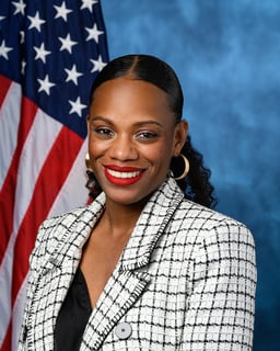 Picture of Summer Lee
