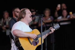 Picture of Lewis Capaldi