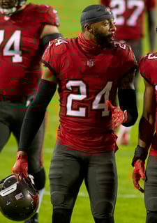 Picture of Carlton Davis