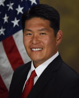 Picture of Robert Kyoung Hur