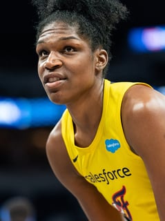 Picture of Teaira McCowan