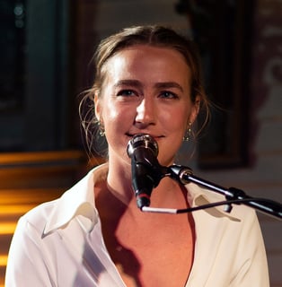 Picture of Ingrid Andress