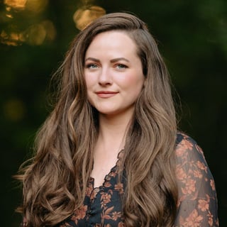 Picture of Rebecca Ross