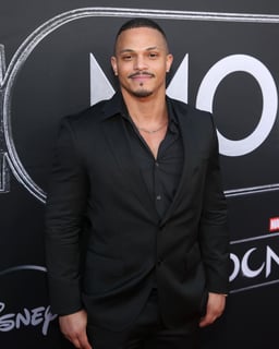 Picture of Beau DeMayo