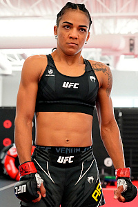 Picture of Viviane Araujo