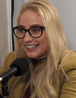 Picture of Ebanie Bridges