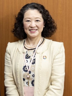 Picture of Tomoko Yoshino