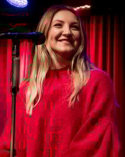 Picture of Julia Michaels