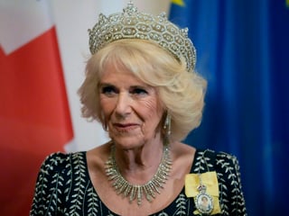 Picture of Queen consort