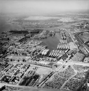 Picture of Philadelphia Naval Shipyard