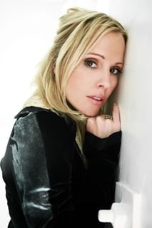 Picture of Emma Caulfield