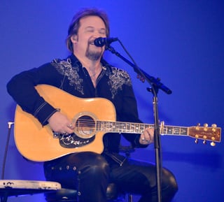 Picture of Travis Tritt