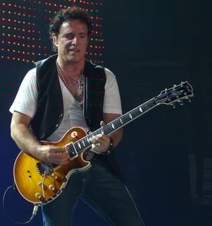 Picture of Neal Schon