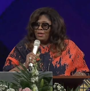 Picture of Kim Burrell