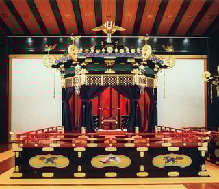 Picture of Chrysanthemum Throne