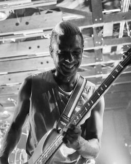 Picture of Tony Kanal