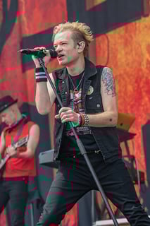 Picture of Deryck Whibley