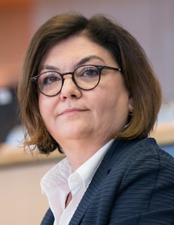 Picture of Adina-Ioana Vălean