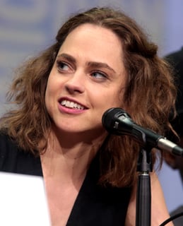 Picture of Fiona Dourif