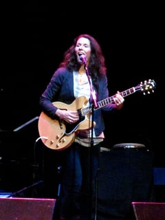 Picture of Edie Brickell
