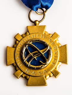 Picture of NASA Distinguished Service Medal