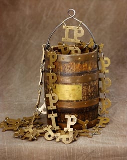 Picture of Old Oaken Bucket