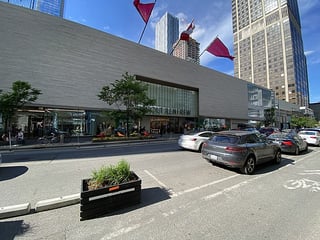 Picture of Holt Renfrew