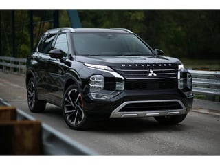 Picture of Mitsubishi Outlander