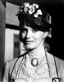 Picture of Lynne Marta