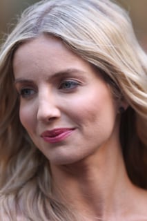Picture of Annabelle Wallis