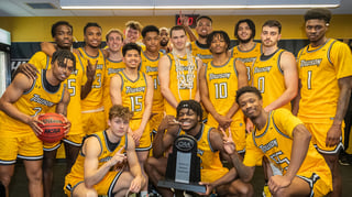 Picture of Towson Tigers men's basketball
