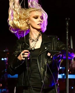 Picture of Taylor Momsen