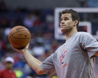 Picture of Kris Humphries