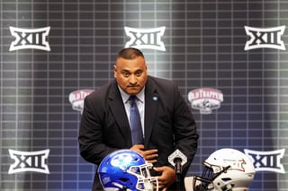 Picture of Kalani Sitake