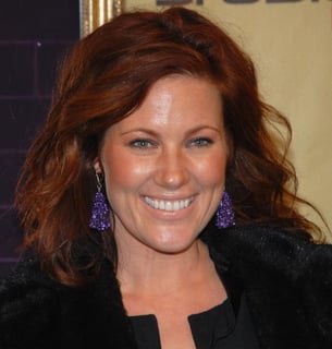 Picture of Elisa Donovan