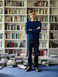 Picture of Robert Macfarlane