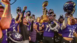 Picture of Holy Cross Crusaders football