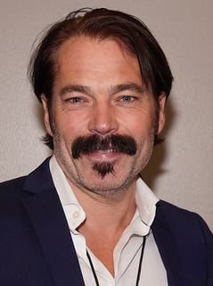 Picture of Tim Rozon