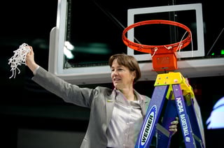 Picture of Tara VanDerveer