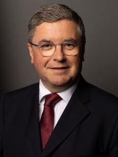 Picture of Robert Buckland