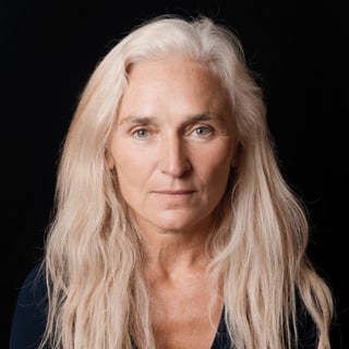 Picture of Olwen Fouéré