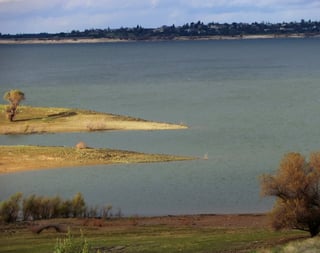 Picture of Folsom Lake