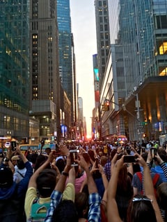 Picture of Manhattanhenge