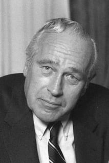 Picture of Robert Ludlum